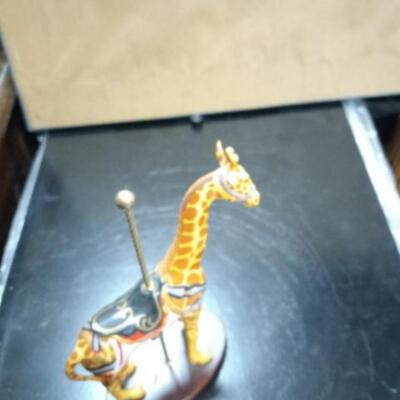 1 Carousel Giraffe  Musical Figurine