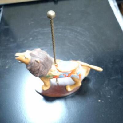 1 Carousel Lion  Musical Figurine