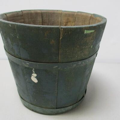 Rare Double Measure Farm Bucket with Removable Bottom for Peck and Half-Peck Measurements Blue Grain Milk Paint