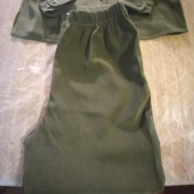 1 New Bob Mackie 2 Pc Olive  Green Pants Set Size L