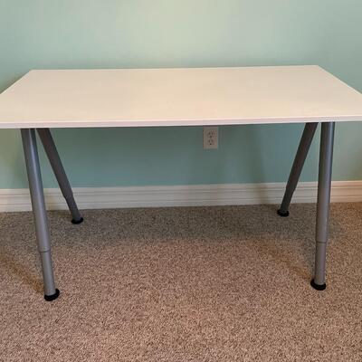 Lot 45  Ikea "Thyge" Desk