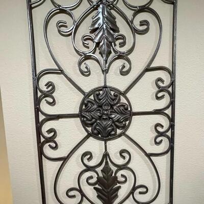 Lot 67 Metal Scrolled Wall Decor