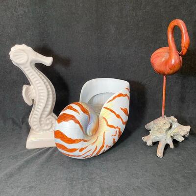 Lot 83   Beach /Sea Decor