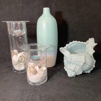 Lot 85  Aqua Decor