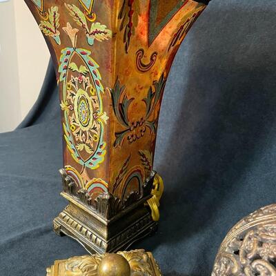 Lot 87  Gold Painted Lamp and Gold/Bronze Decor