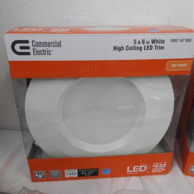 7 pc Home Improvement Lot: Trash Can, 2 White High Ceiling Led Lights