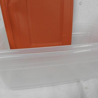 6 Small Plastic Totes, With Lids