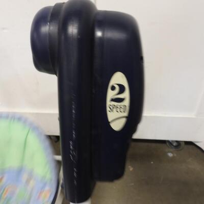 Graco 2 Speed Automated Baby Rocking Seat, Missing Battery Plate, Works