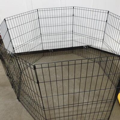 Dog Open Dog Kennel, 3 Feet Tall Metal Fencing, 8 Sides - Good Condition