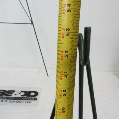 Green Metal Wreath Holder Easels with Hook at Top, Collapsible 53" Tall
