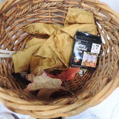 16 pc Fall/Halloween/Thanksgiving Decor: Basket, Decorative Dishes, Wall Decor