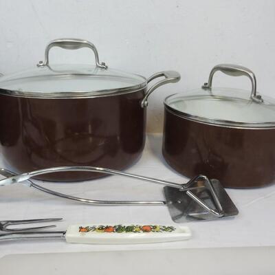 9 pc Kitchen: Black Metal Roasting Pan/Lid, 2 Pots/Lids, Whetstone, 2 Knives