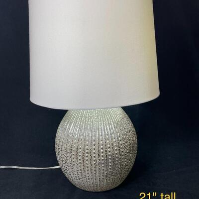Lot 120  White Pearl Lamp