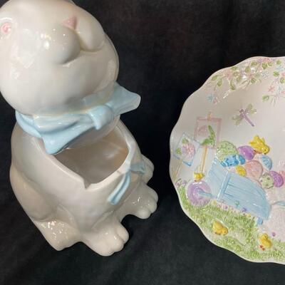 Lot 126  Easter Decor Platter & Cookie Jar