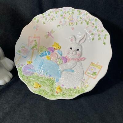 Lot 126  Easter Decor Platter & Cookie Jar