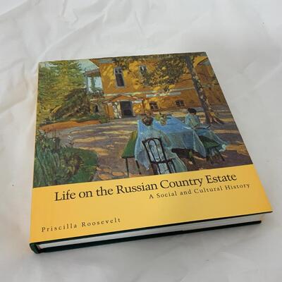 -38- BOOKS | Russian History and Lifestyle Topical