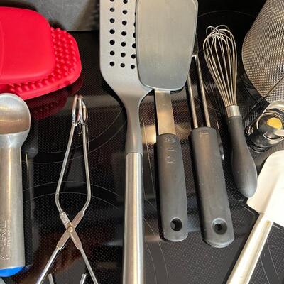 Lot 28.5. Kitchen Misc with Metal Tool Caddy