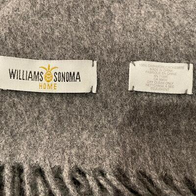 Lot 90.5. Cashmere Throw