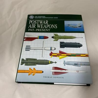 -61- BOOKS | Military Identification Guides