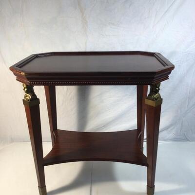 D770 Bombay & Co. Accent Table