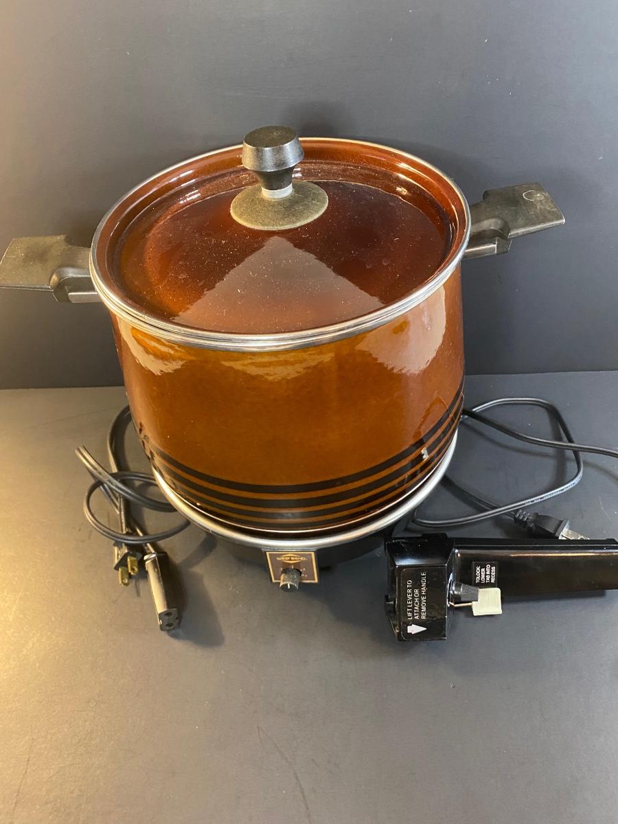Lot 103 West Bend Rice Cooker