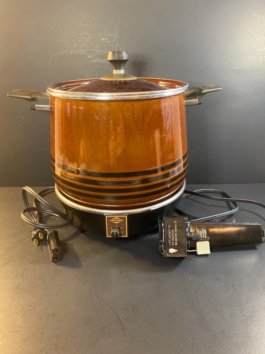 Lot 103 West Bend Rice Cooker