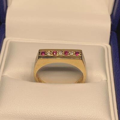 14K Gold Ruby & Diamond ring