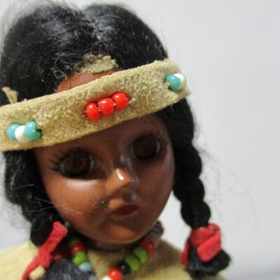 Native American Doll Figures