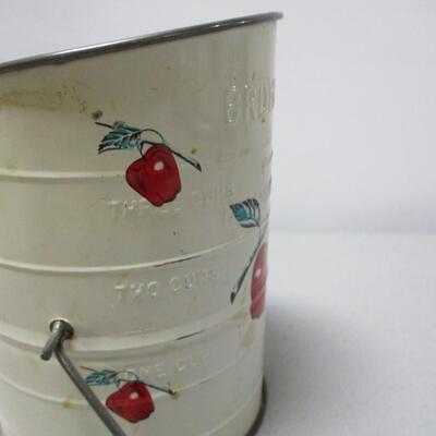 Vintage Bromwell's Flour Sifter Apple Pattern
