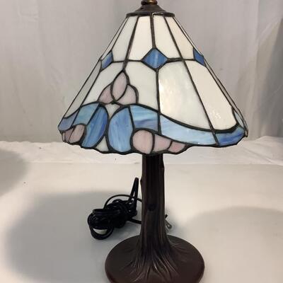 B882 Dragon Fly Mosaic Stained Glass Lamp with small lamp