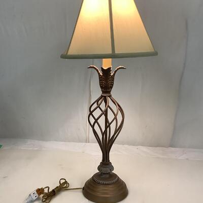 B890 Spiral Leaf Metal Lamp