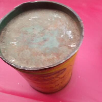 3 vintage oil product containers