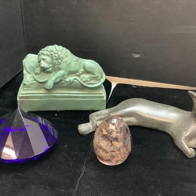 F961 Paperweight Lot