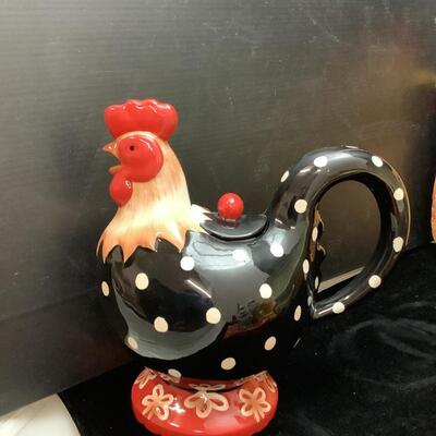 F113 Lot of Rooster Kitchen Home Decor