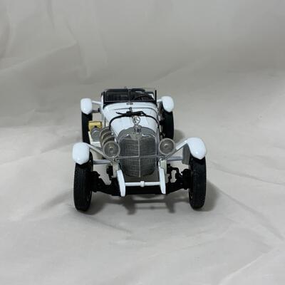 -106- MODEL CARS | 1931 Mercedes-Benz | Danbury Mint | Die-Cast