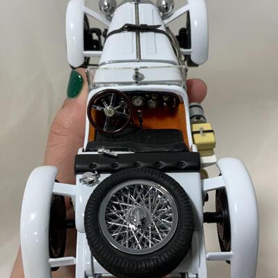 -106- MODEL CARS | 1931 Mercedes-Benz | Danbury Mint | Die-Cast