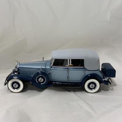 -110- MODEL CARS | 1932 Cadillac | Franklin Mint | Die-Cast