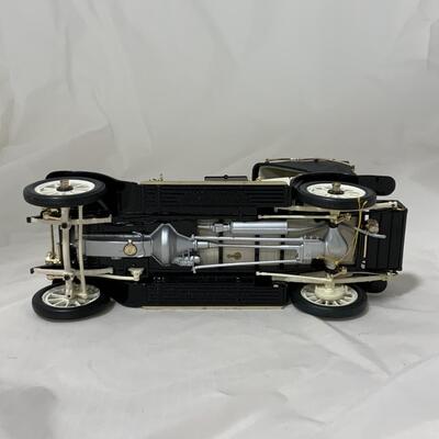 -114- MODEL CARS | 1912 Packard | Franklin Mint | Die-Cast