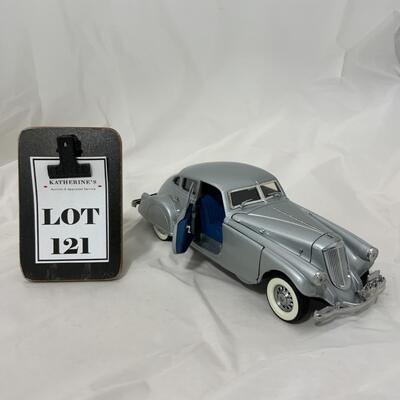 -121- MODEL CARS | 1933 Pierce | Danbury Mint | Die-Cast