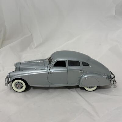 -121- MODEL CARS | 1933 Pierce | Danbury Mint | Die-Cast