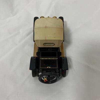 -122- MODEL CARS | 1910 Cadillac | Franklin Mint | Die-Cast