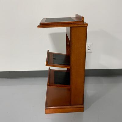 -125- Tiered Accent Table