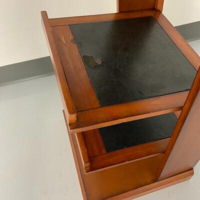 -125- Tiered Accent Table