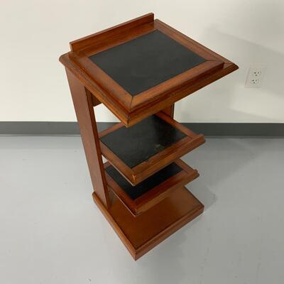 -125- Tiered Accent Table
