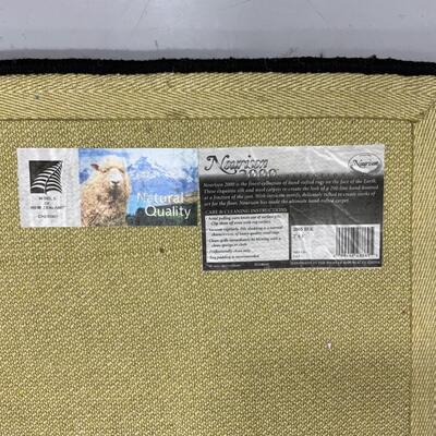 -127- Accent Rug
