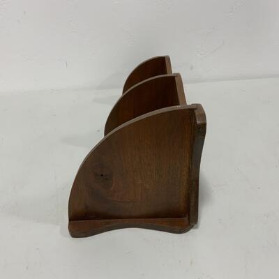 -140- Three Shelf Corner Unit