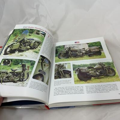 -147- BOOKS | Motorcycle Chronicle | Coffee Table Sized