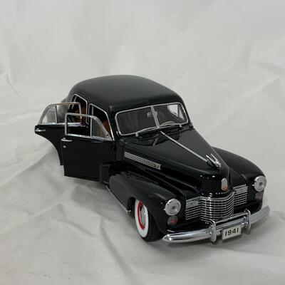 -154- MODEL CARS | 1941 Cadillac | Danbury Mint | Die-Cast