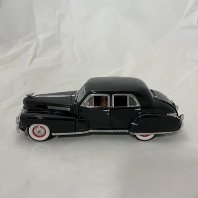 -154- MODEL CARS | 1941 Cadillac | Danbury Mint | Die-Cast