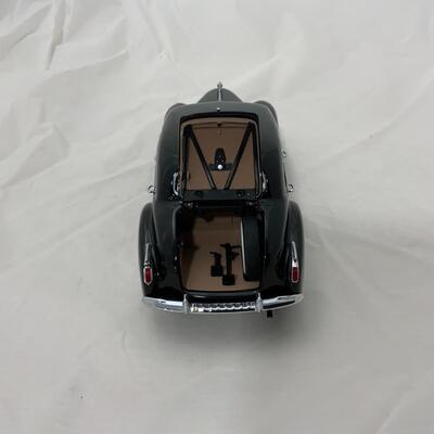 -154- MODEL CARS | 1941 Cadillac | Danbury Mint | Die-Cast